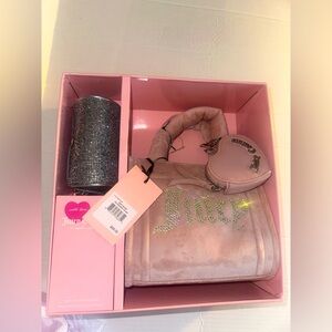 Pretty juicy couture purse set with a heart coin purse and a bling barrel one!